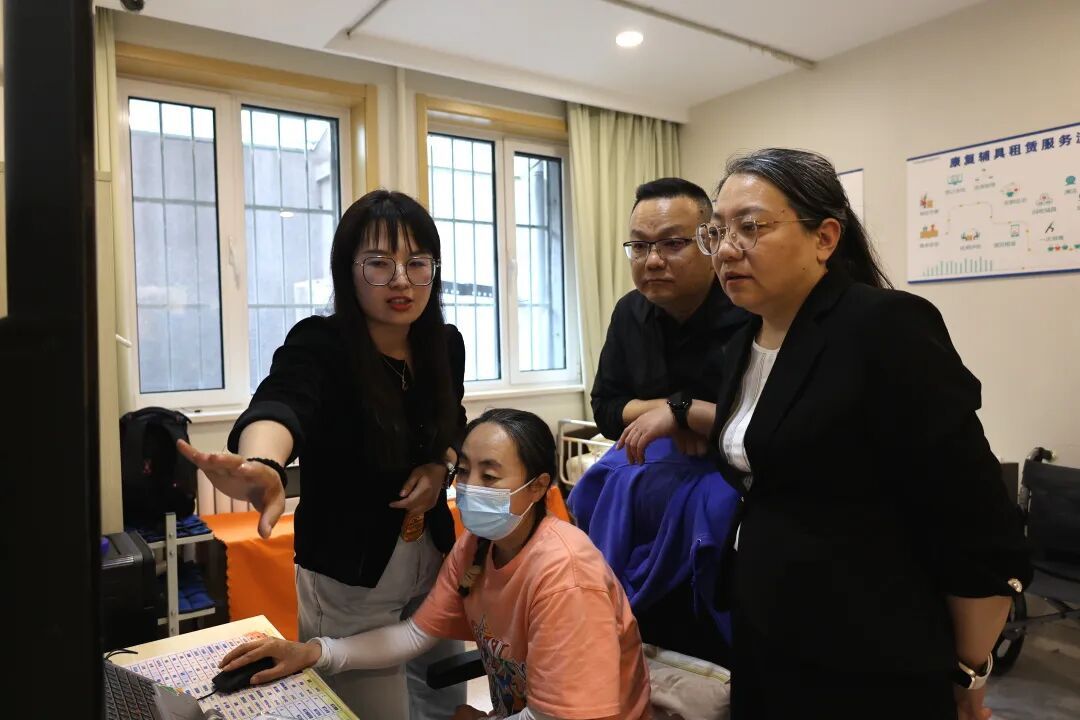 西城区副区长杜洪悦调研牛街街道养老服务工作 推动养老家庭照护床位提质增效